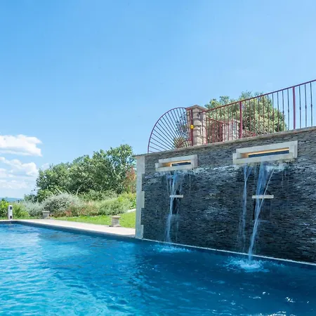 Villa 30ventsa Mistral